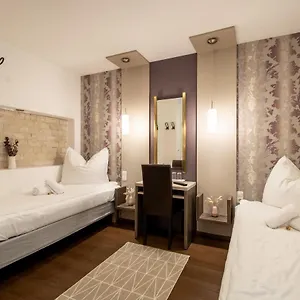  Hotel Amadea Österreich