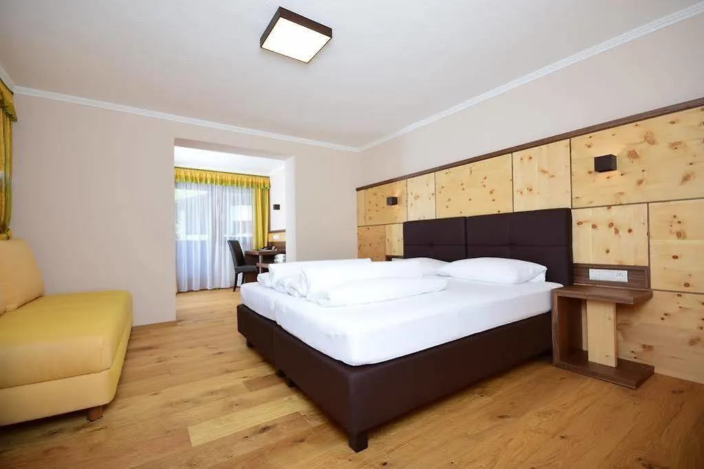 Hotel Garni Birkenhof Solden Austria